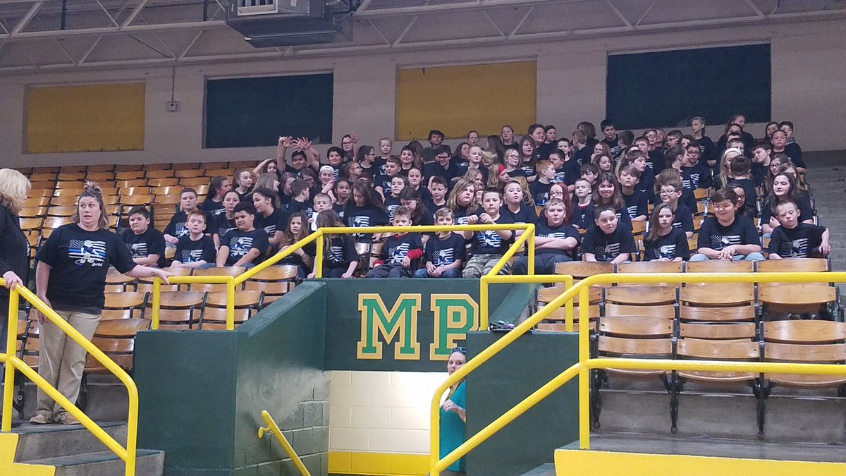 madisonplainsk6 Congrats to our 5th grade students on their 2019 DARE Graduation!! <a href="/Mr_Eisler/">Chad Eisler</a> @picktownchipz