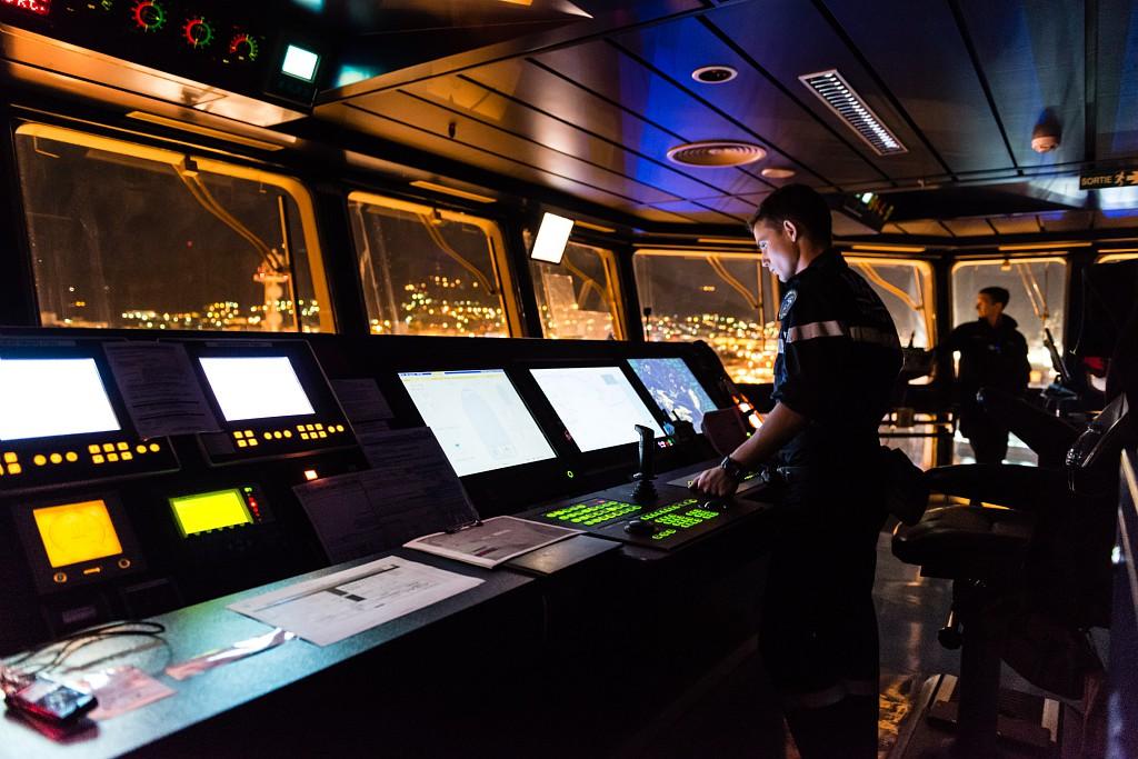 ThalesDefence's tweet photo. [#Connectivity] #COMTICS offers shipboard on-the-move multimedia services in a secure environment! It is #Thales' solution to meet all the operational, security and reputational challenges faced by navies 🛳. https://t.co/YD92MwKWUu https://t.co/0gF9VC6wom