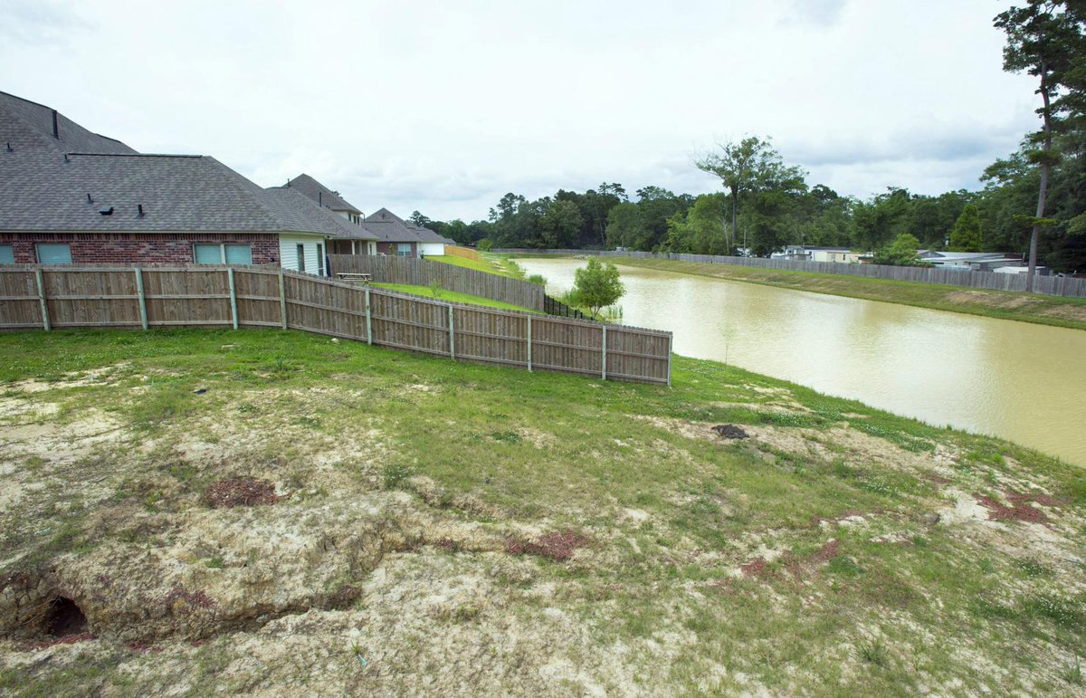 New fill rules inch forward in Ascension Parish ow.ly/KVOE30odl4e via <a href="/theadvocatebr/">The Advocate</a>
