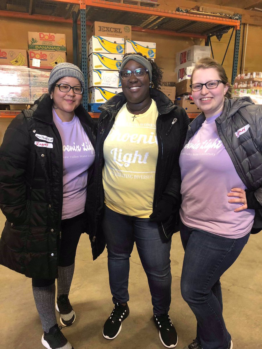 SvsuPhoenixL's tweet photo. A few of our members were able to volunteer alongside brothers of Alpha Kappa Lambda - SVSU at Old Town Christian Outreach Center this weekend. We had an absolute blast giving back to the community!💕 https://t.co/1BHmYhgbnK
