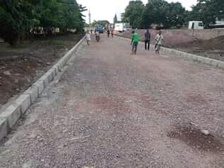ilungajordan1's tweet photo. Évolution des travaux du programme de 100 jours du chef de l'État  @fatshi13 @VitalKamerhe1 @Presidence_RDC .
Réhabilitation de la voirie de la 13 ème rue/ résidentiel entrée fikin  en passant devant la paroisse Saint-Dominique  @Sergemadika @SergeMike1 @Ljudps @uncrdc https://t.co/ahgx0qsTL0