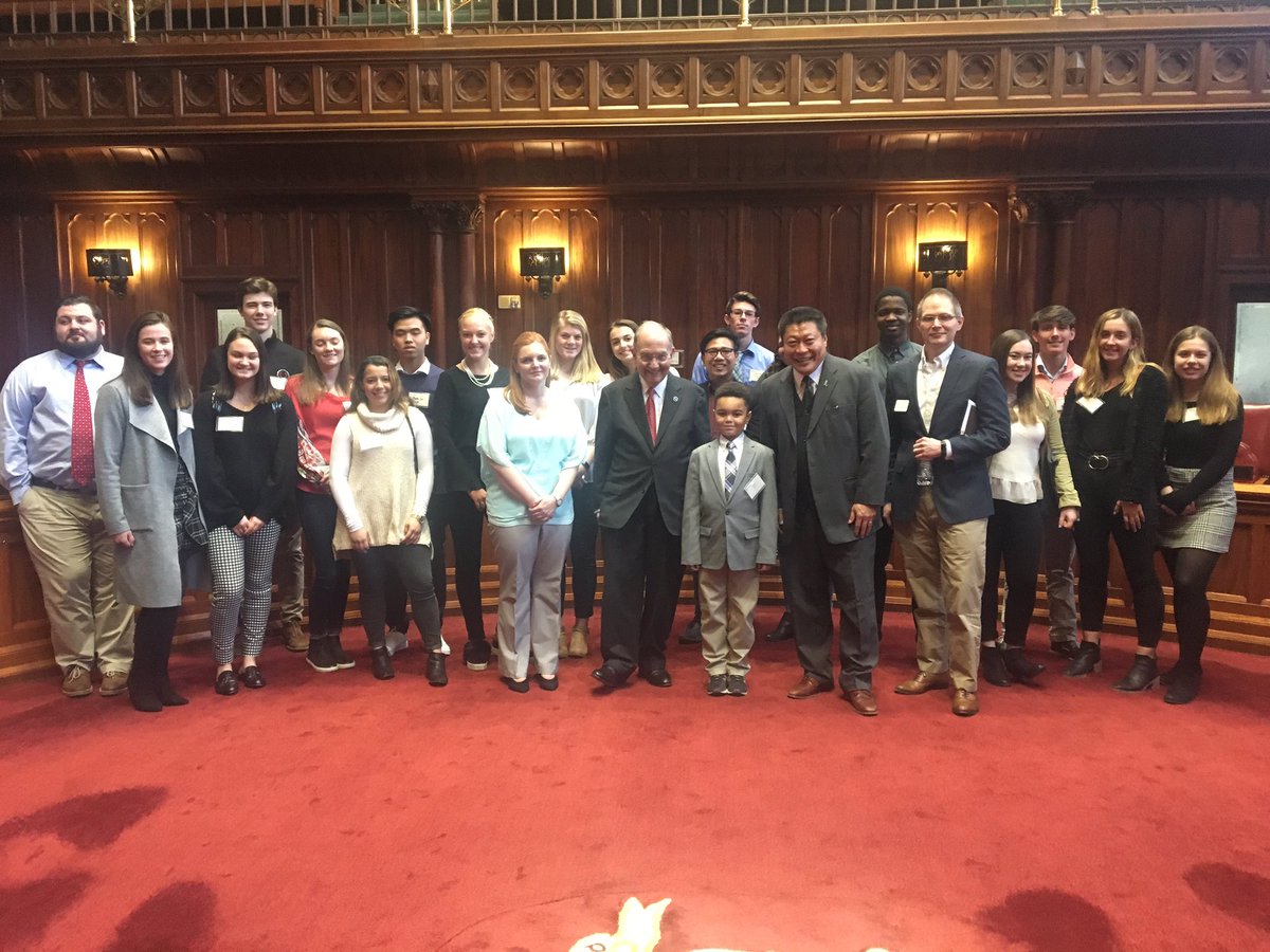 GayleAlberda's tweet photo. @FairfieldU #Stags at the #CTCapitol! @FairfieldCAS Political Psychology Honors Students seeing political decision making in action! https://t.co/cdopFJv6nt