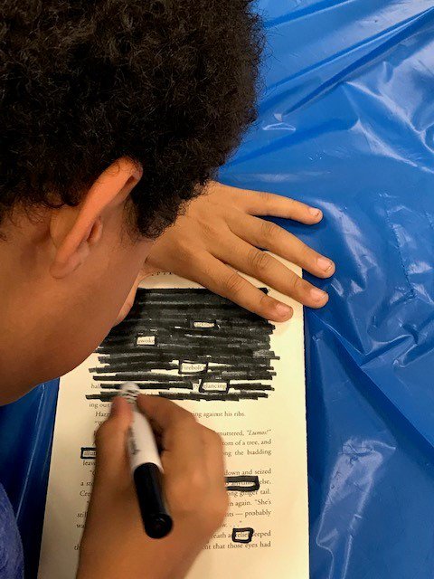 serna_library's tweet photo. Serna 4th graders tried their hand at creating "Blackout Poetry" today. So impressed! #nesidlibs @SernaSammySeal #creativity https://t.co/a7lrbBBNnq