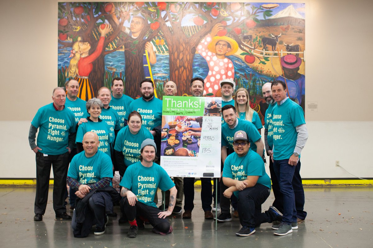 oregonfoodbank's tweet photo. So excited to be partnering with @Pyramidbrew for the Brews That Do Campaign! #Pyramidbrew #ChoosePyramidFightHunger And not a bad looking volunteer crew either π#feedthehumanspirit #nooneshouldbehungry Thank you @PyramidBrew https://t.co/yczjj5TW7M https://t.co/AtQgQQXvTR