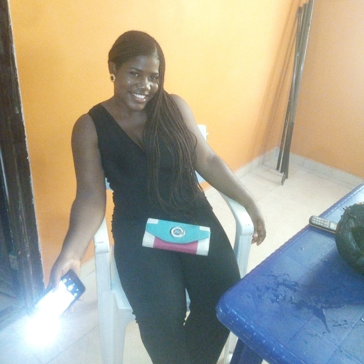 barri_samb's tweet image. That #python programmer
#Javacript bae
#Django
Styled in #CSS