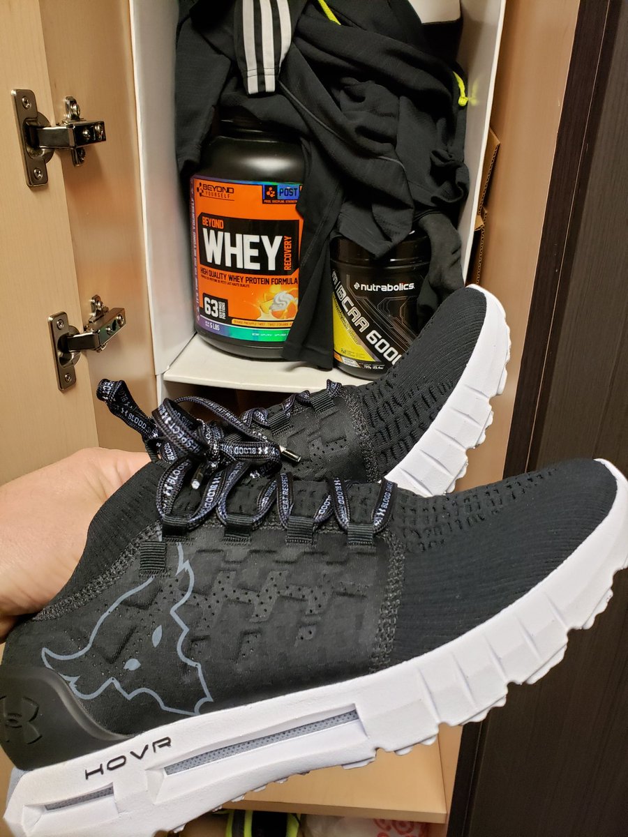 proclubfitness's tweet photo. Happy Air Nike Day Yesterday?? I think we need a day to celebrate @UnderArmour #BendBoundariesCollection HOVR's! They @TheRock By far one of the best and most comfortable #Training shoe out there.. @ProjectRock @lindseyvonn #underarmour #RockHOVRs https://t.co/dkS7QDoPai