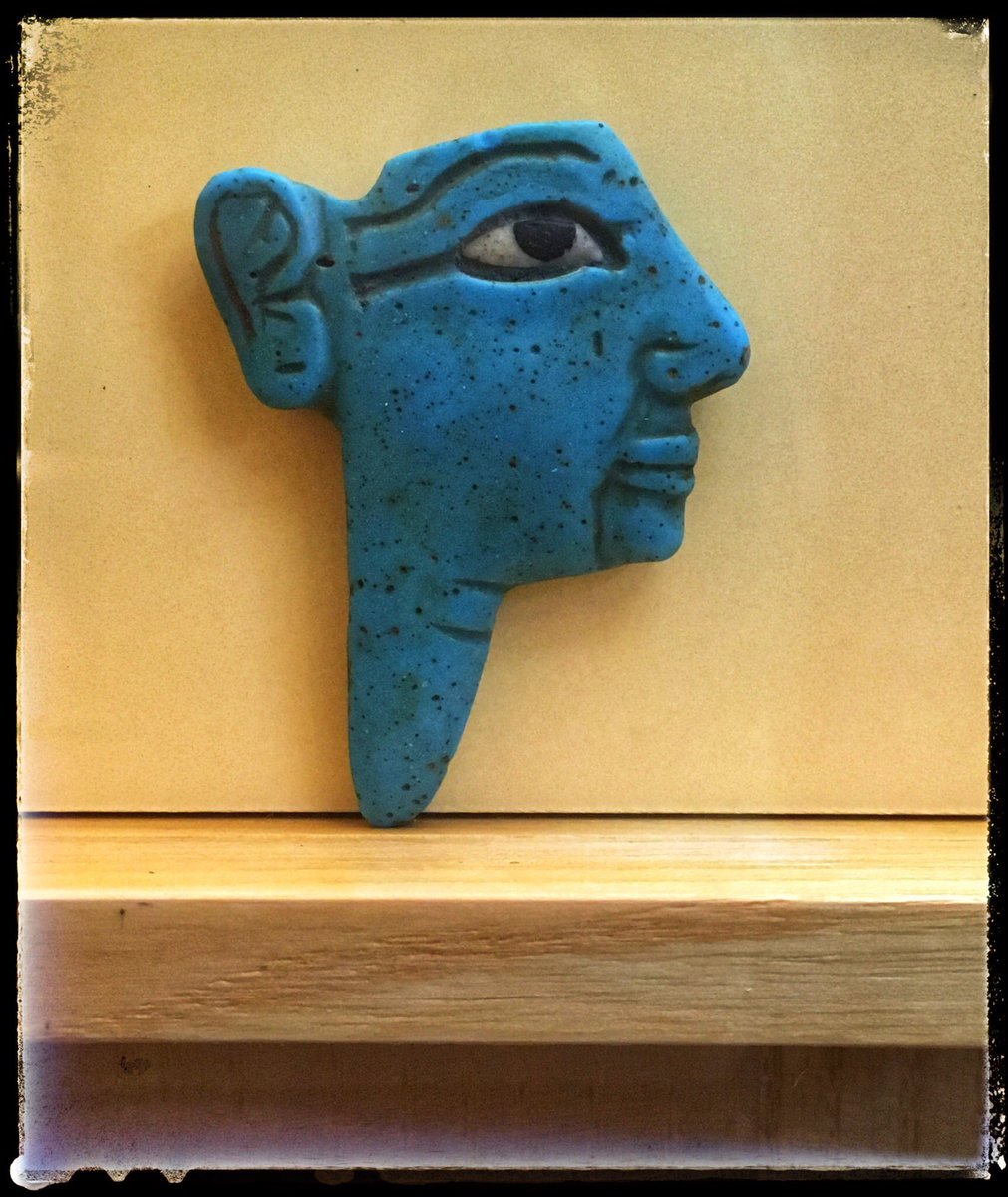 SaraCaramello's tweet photo. Perfection of small things... #museoarcheologicodifirenze #florencearchaeologicalmuseum #egyptiancollection #florence2019 #egyptianface #ancientegypt https://t.co/4jJsmmTwwR