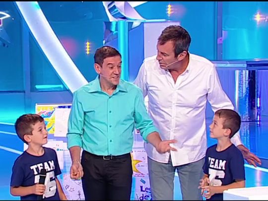 nestadu27's tweet image. -Jean-Luc : qu’est ce qui va pas Cricri?
-Christian : j’étais venu faire les 12 coups de midi pas l’île de la tentation..