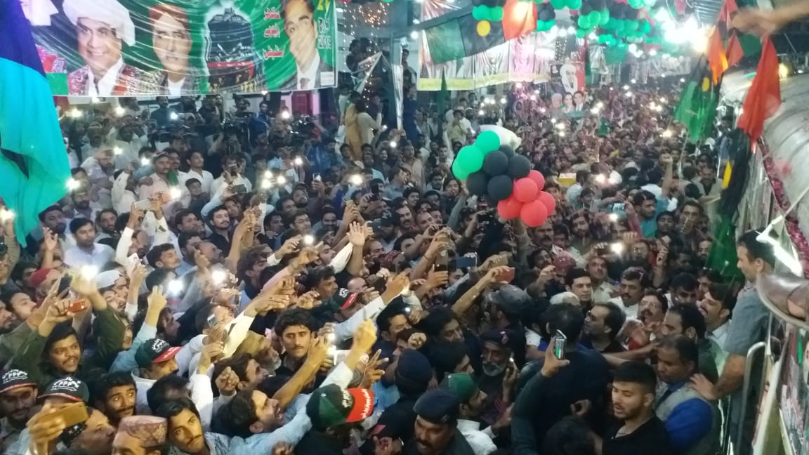 KhalikKohistani's tweet photo. @BBhuttoZardari spent the best part of his life watching his mother #smbb fight the forces of patriarchy &amp; authoritarianism at different levels &amp; this resistance to both has seeped into many layers of Chairman thinking. #BhuttoKaKarawan @BakhtawarBZ @AseefaBZ @Majid_Agha https://t.co/VwOKGOtexE