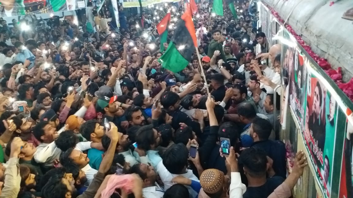 KhalikKohistani's tweet photo. @BBhuttoZardari spent the best part of his life watching his mother #smbb fight the forces of patriarchy &amp; authoritarianism at different levels &amp; this resistance to both has seeped into many layers of Chairman thinking. #BhuttoKaKarawan @BakhtawarBZ @AseefaBZ @Majid_Agha https://t.co/VwOKGOtexE