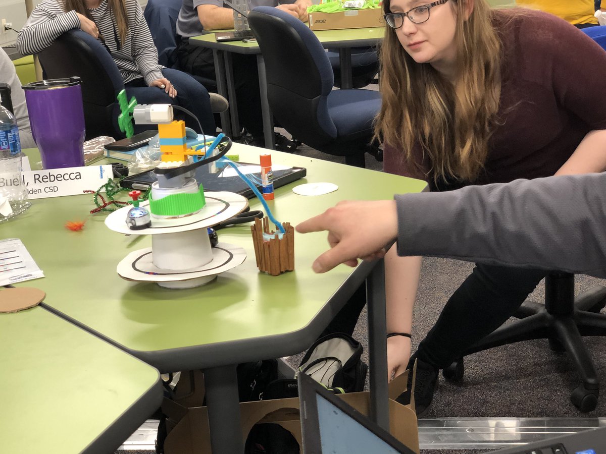 So <a href="/curatecuriosity/">Lily</a> rocked an awesome design thinking challenge on #TeachSDGs today. Lots of collaboration &amp; creativity amongst WNY educators. Looking to level up your PLN, give Melanie a follow today 🙌🏼 <a href="/TheWorldsLesson/">World's Largest Lesson</a> <a href="/JenWilliamsEdu/">Jennifer Williams</a> <a href="/zelfstudie/">koentimmers</a> <a href="/Doctor_Harves/">Dr. Michael Harvey</a> <a href="/inspirecitizen1/">Steve Sostak</a>
