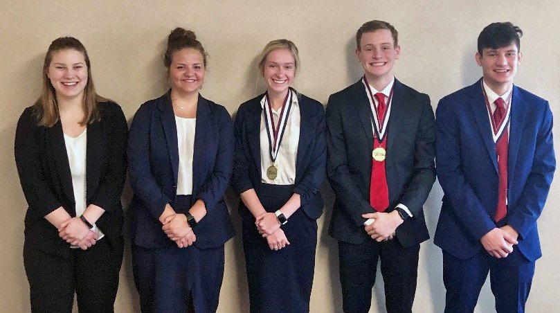 DavSchools's tweet photo. #DCSdistinct West High Health Science Students Win Awards in State Competition: https://t.co/nZkUkgs46U https://t.co/mxt1ePJhMW
