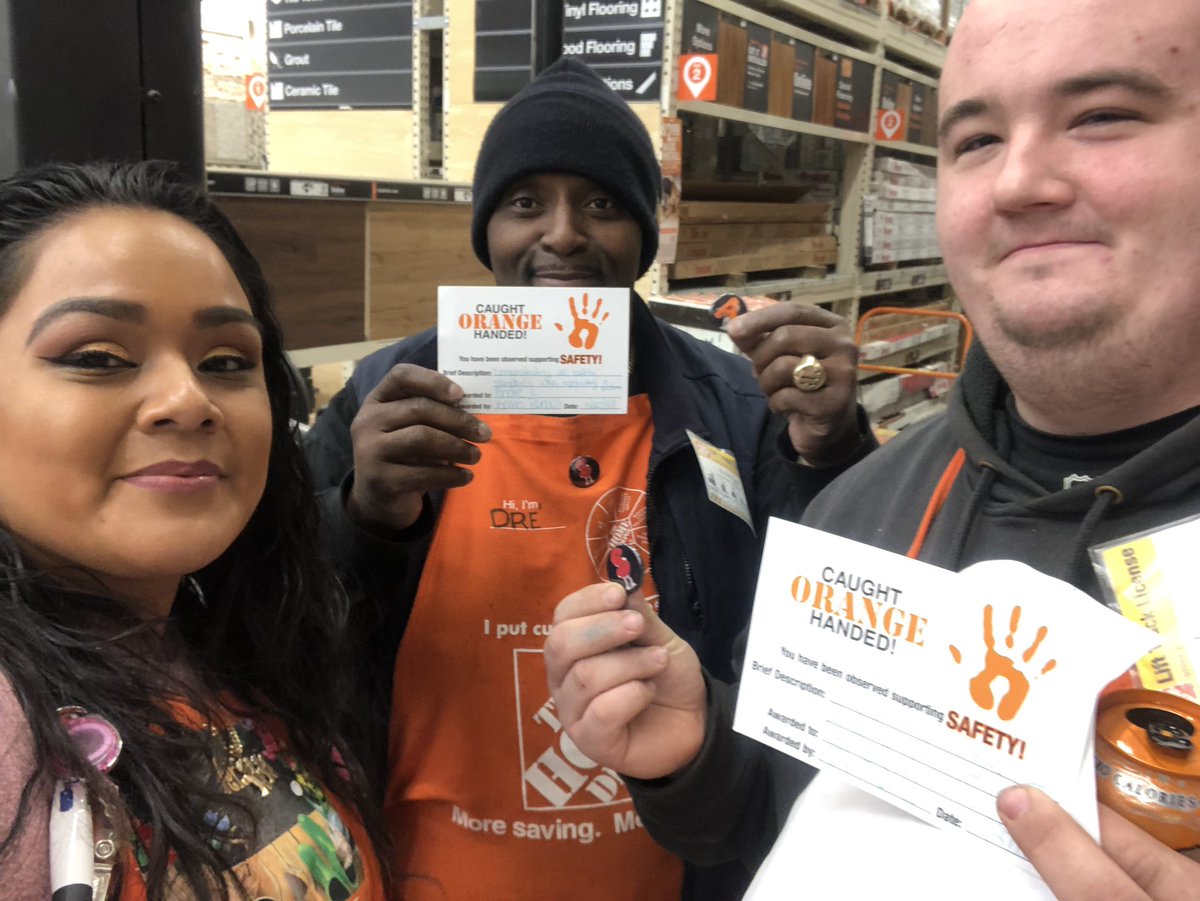 Thank you Dre and Ed for demonstrating all the safety standards while driving and spotting!!!! You guys rock!!! @McMullenCJ @SasekMike @patiaquinta @johnminor11 @michelerny @acetiff #workingsafe