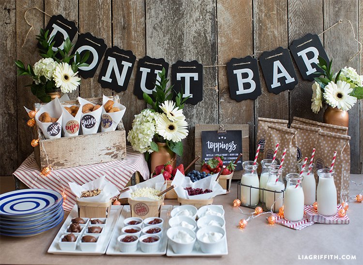 GayeLynn_M's tweet photo. No morning event is complete without... A donut! #uniquebreakfast #donutbar #brunch #diydonut #eventplanner #events #corporateevent #party #catering #foodandbeverage #liveunique #uniquethoughts #uniquechatter https://t.co/hHKxtkaik7