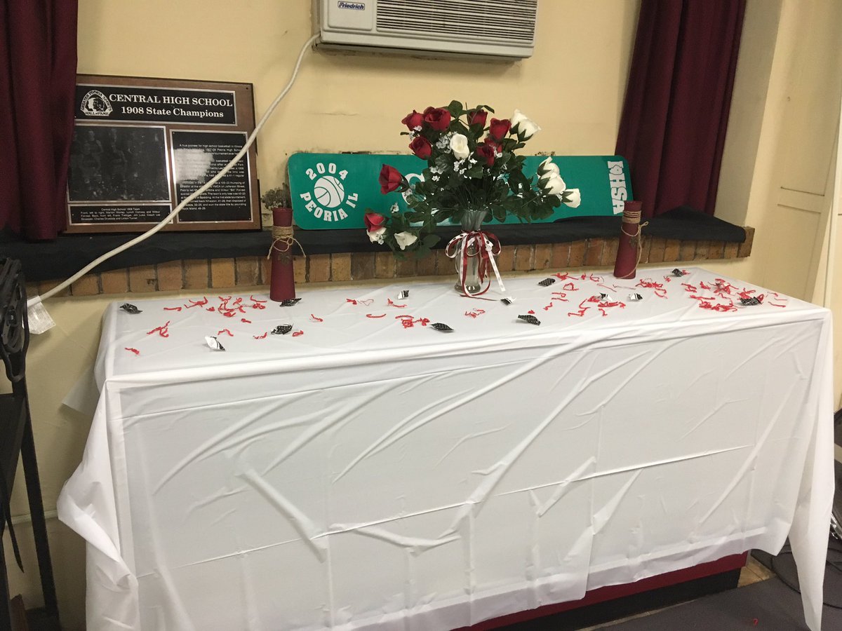 PeoriaHighPPTO's tweet photo. How awesome was the decorations today! I hope all of the teachers and staff enjoyed the potato bar and desserts. We appreciate all you do for our children! https://t.co/ol3OvGNdob