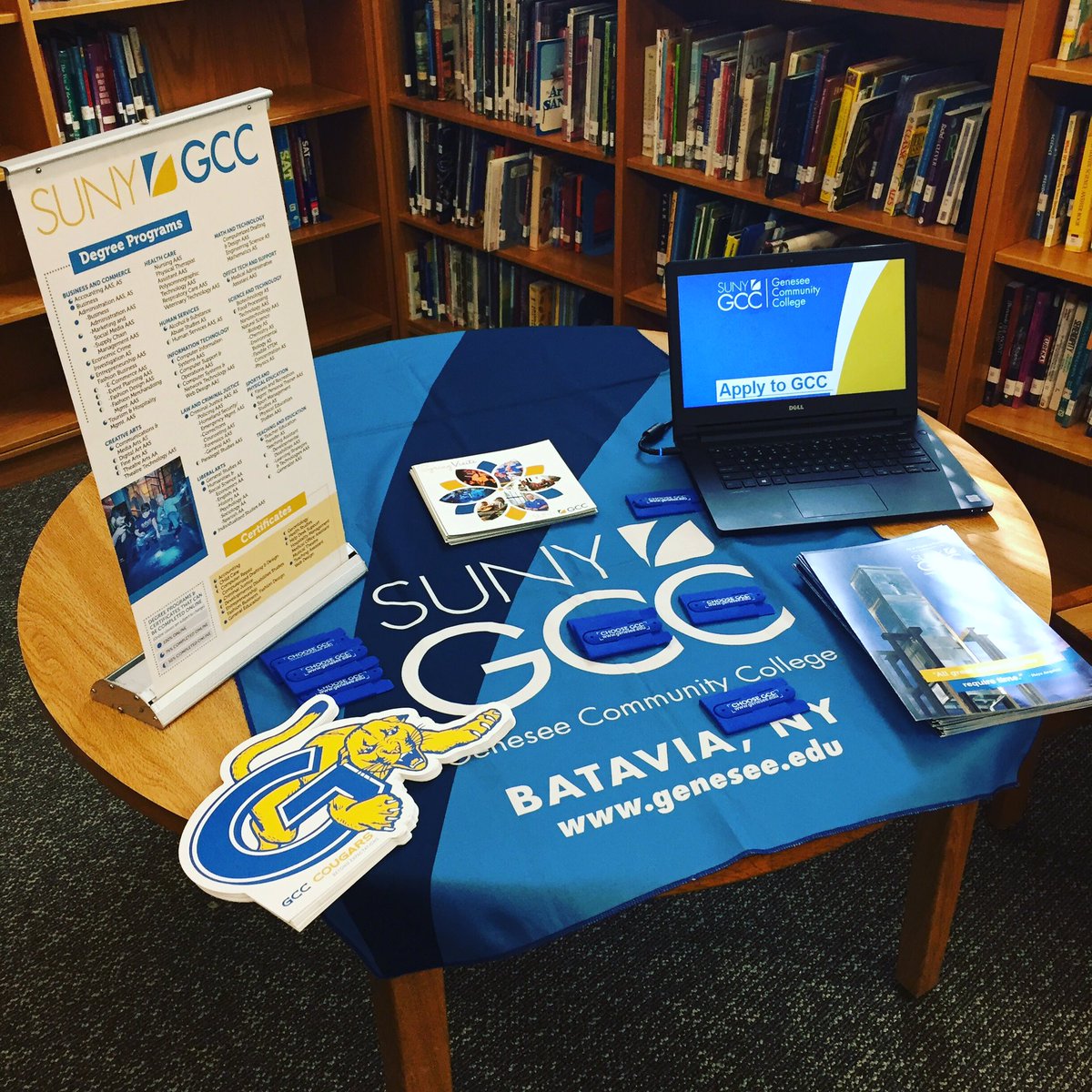 GCC_Admissions's tweet photo. All geared up and ready to go for the @RochesterCAN #FAFSAFest at @RCSDSOTA! Get instantly accepted to @sunygcc and complete your #FAFSA! #ChooseSUNYGCC https://t.co/JvfCDpEaxq