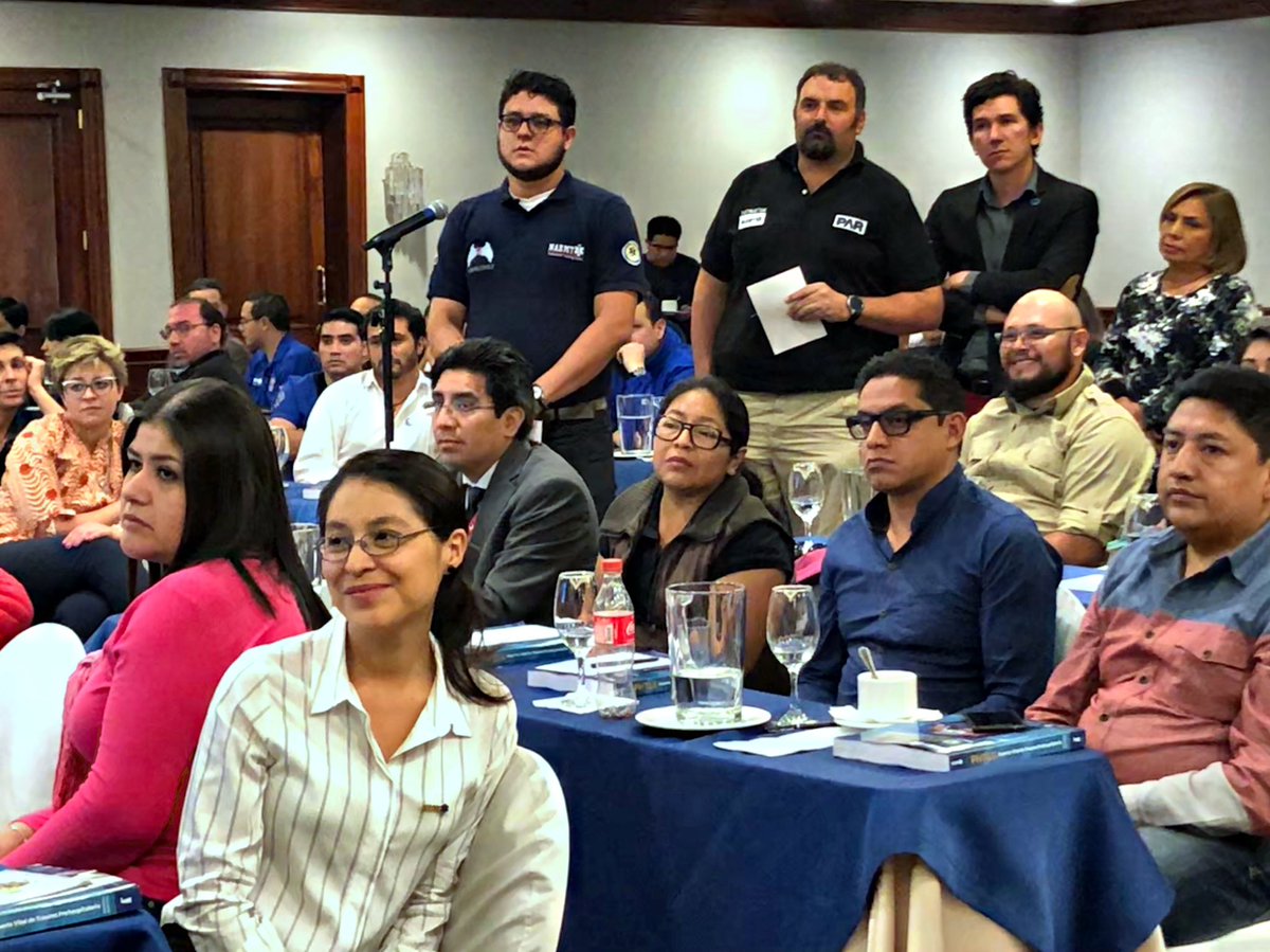 emsworldUIO's tweet photo. EVENTO | Dr. Alex Eastman presenta la 9na edición del programa #PHTLS durante el #EMSWorldUIO https://t.co/rqmbABsvY8