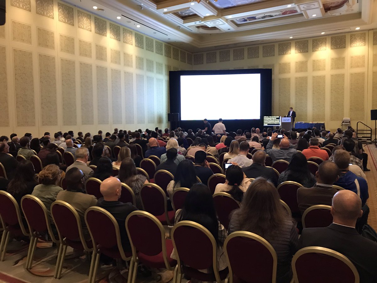 Full crowd for <a href="/GabrielWalt/">Gabriel Walt</a> at #AdobeSummit about modernizing AEM projects <a href="/AdobeIO/">Adobe I/O Has Moved</a>