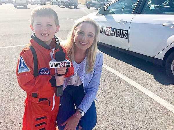 WAAYTV's tweet image. "Space Kid" shares special moment with Vice President Mike Pence during #Huntsville visit @VP bit.ly/2Fx7i9e