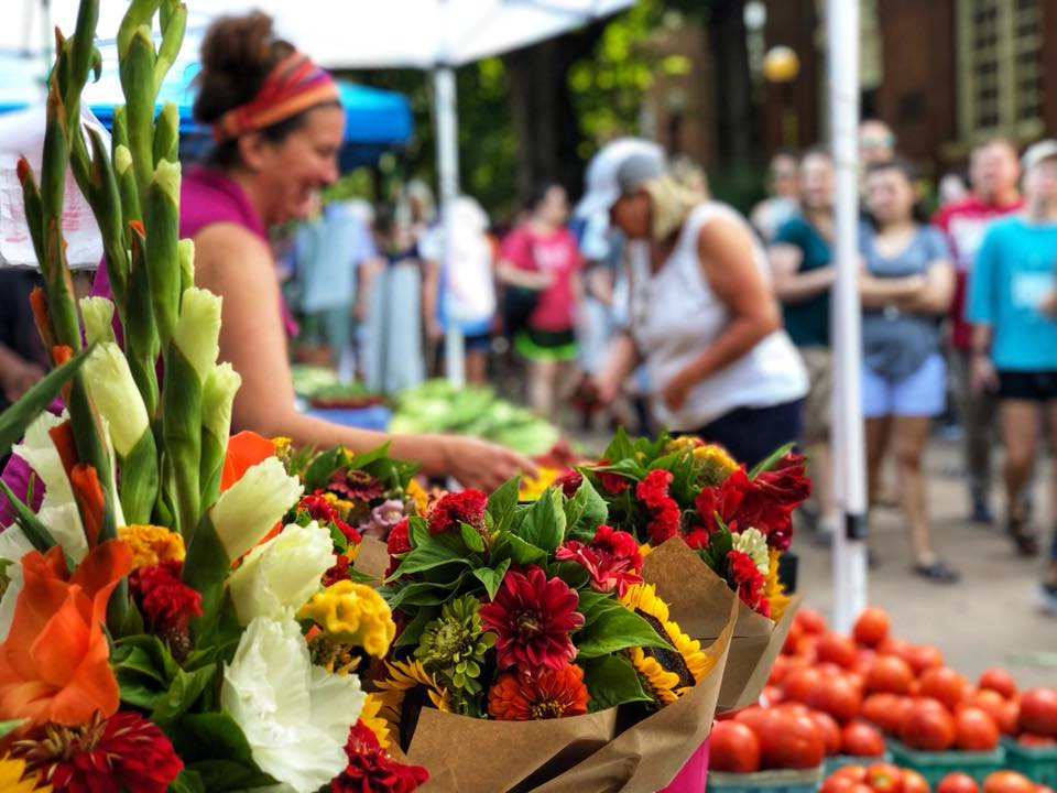 better_estate's tweet photo. The Farmers Market at the Downtown Square - Opening Day April 6th! 

#fayettevillearkansas #fayettevillear #northwestarkansas #nwarkansas #thegoodlife #localproduce #localfarm #localfarms #supportlocalfarmers #localfarmers #supportyourlocalfarmer #farmersmarket #localflowers https://t.co/P4Pu2xg8tI