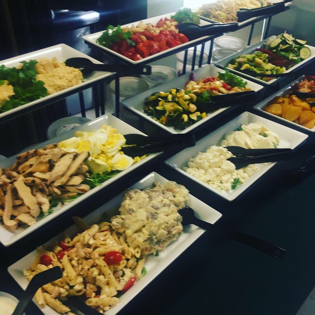 realchefpopp's tweet photo. Culinary putting out some food for the #sturbridge community garden volunteer kick off. Great program and way to volunteer. Make an impact locally. https://t.co/HsuaFbeoMW