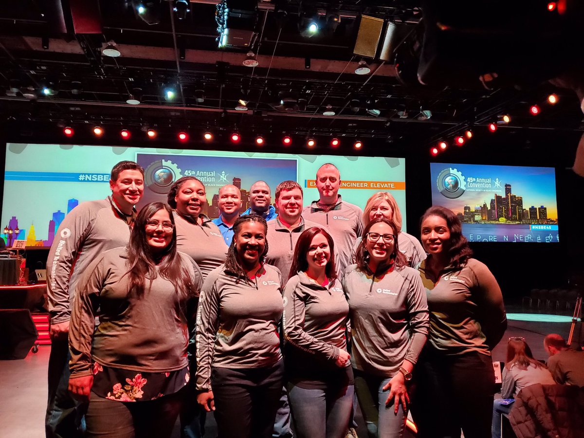 MarkFlo2018's tweet photo. The PW contingency of #UnitedTech at #NSBE45 ! I don’t know what’s more fun, the high energy conference or recruiting with this bunch!!! #WeArePW https://t.co/u5TLZAExvD