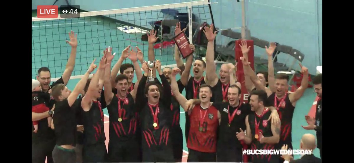 UniEssexPerform's tweet photo. 🏆History is made🏆

🎶 we are the champions🎶

@Uni_of_Essex @EssexVb @EssexBladesSU Men’s Volleyball are the @BUCSsport Champions.

#weareessex #backtheblades #champions #BUCSBigWednesday https://t.co/GuKi1zA0ZE