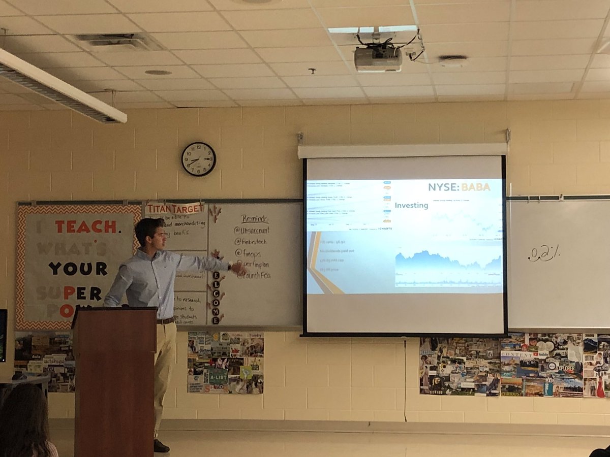 Great job to our seniors on their presentations for the Company Comparison projects! Very interesting to hear them compete along with their research on their stock! #successfulstocks #futuresoffinance