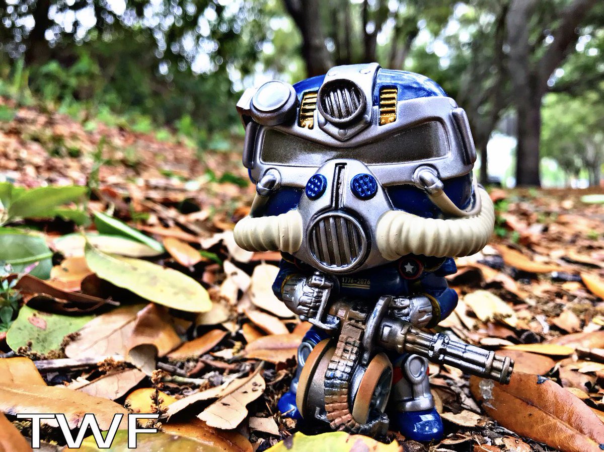 ToyingWFilbert's tweet photo. @OriginalFunko @bethesda @BethesdaStudios @Fallout T-51 Power Armor #fallout76 #funko #bethesda #walmartexclusive https://t.co/713Fig8SCv