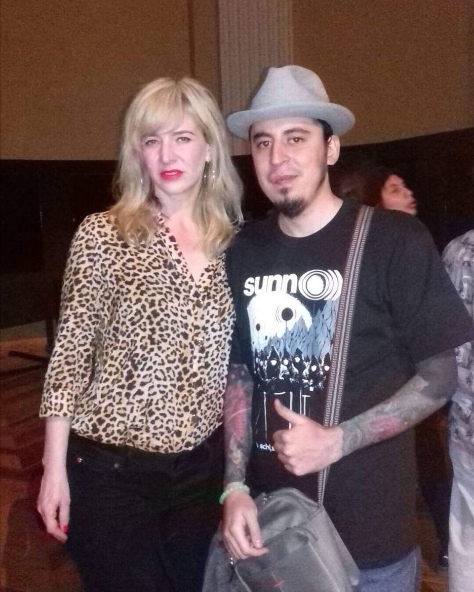wishimage's tweet photo. when I played @exteresa in Mexico City an audience member came up for a selfie afterward &amp; when I told him I liked his Sunn O))) t-shirt he literally gave me the shirt off his back! 🙏🔥🌹🖤 #mexicoistheshit @elnicho @IdeologicOrgan https://t.co/RzuAQrh3Do