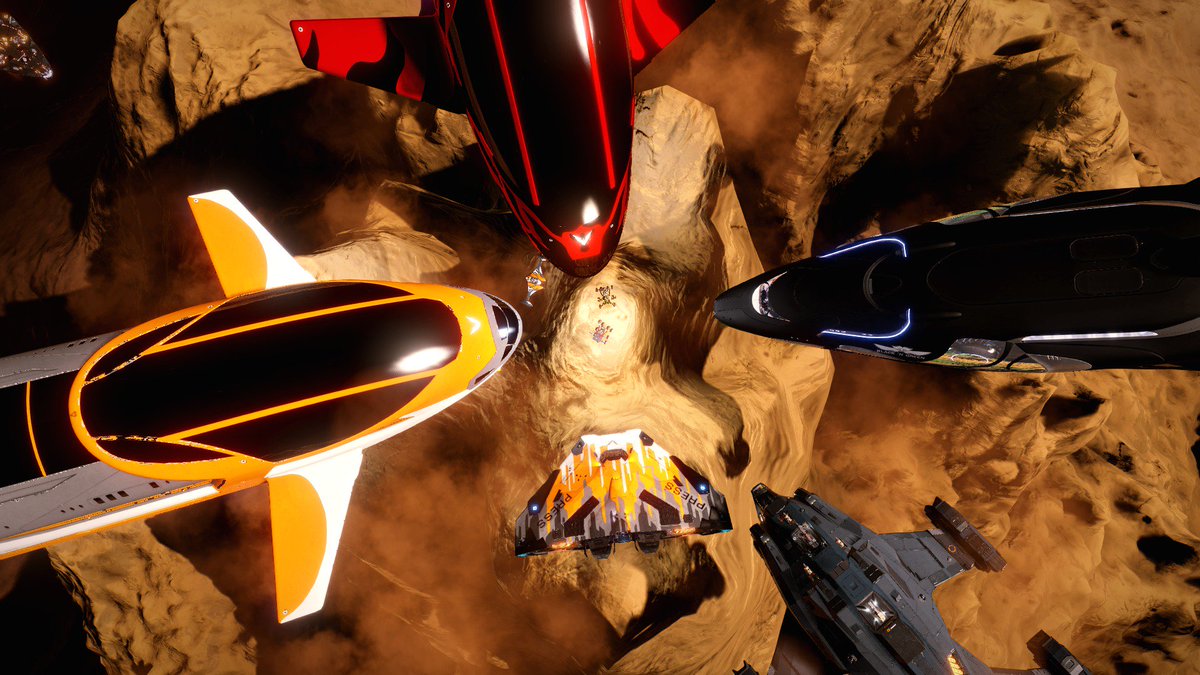AggregateChip's tweet photo. And that marked the start of the #firstgreatplanetaryexpedition🚗🌕🏔️ 
What a blast that was! Can't wait to see what the furure on #Kumay holds for us!✨
(And yes, that is in fact me in that fighter...🚀)
#EliteDangerous https://t.co/GkuJPfDo1f