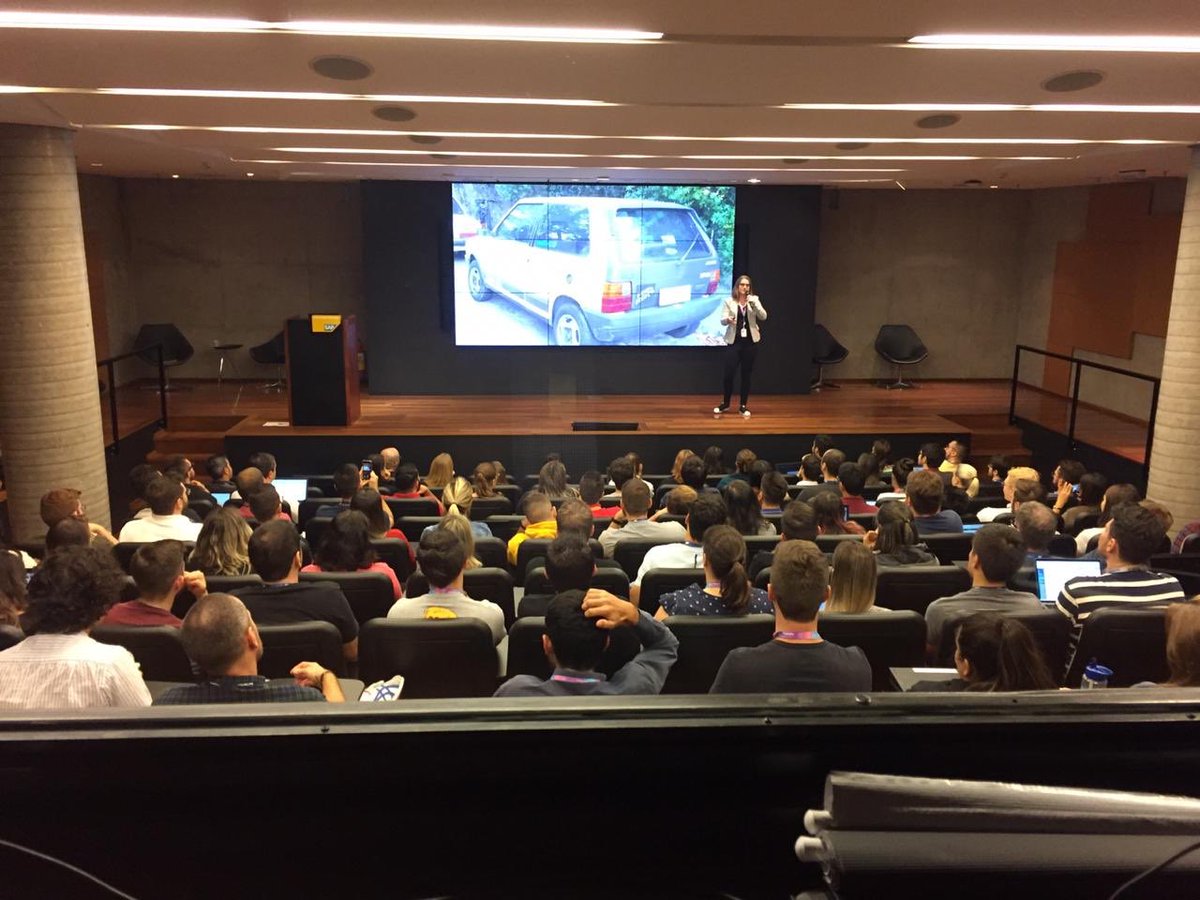 betinabetinas's tweet image. Que dia foda. EE Talks sobre Positive Thinking. #proudtobeSAP