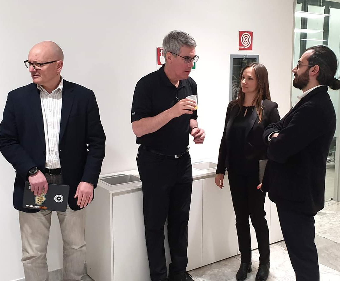 AlessandraB1978's tweet photo. A moment of #break with @billaulet #Director of #MIT #Entrepreneurship in tour to present his #book #disciplined #Entrepreneurship #DE24 in #Italian!
La disciplina dell'#imprenditore. 24 passi per una #startup di successo.
@RachelHentsch
@luissenlabs @unimarconi @troianitommaso https://t.co/ffFF9JDIxP