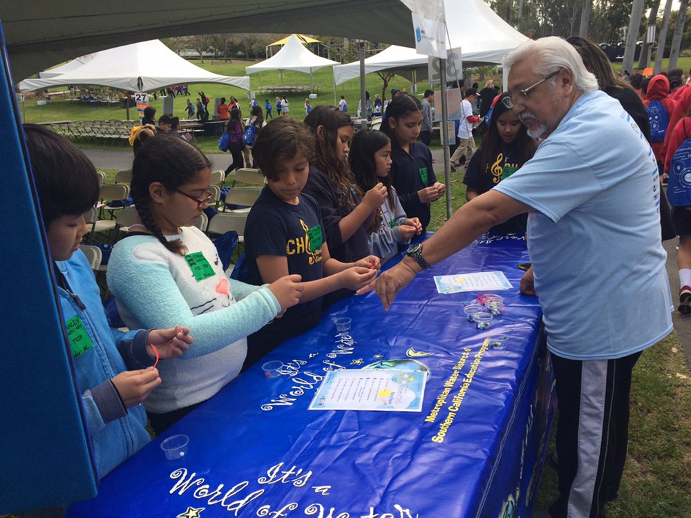 mwdh2o's tweet photo. We’re at the @ocwaterfest Children’s Water Festival today to share with #SoCal elementary school students about where their water comes from. #thinkh2o https://t.co/giwSo29P31