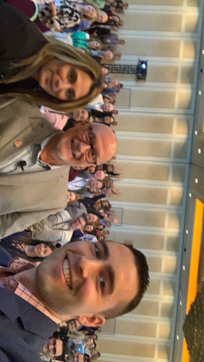 benmeck's tweet photo. Coming at you live from #AdobeSummit Health &amp; Life Sciences SUPER session! #mecktrics  @TPS4Adobe @geetsabrit https://t.co/14Qk0mCdnt
