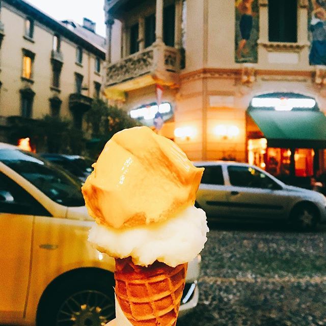 SilviaScarrone's tweet photo. 📍Milano (Italy): could it be summer already? Maybe we still have to wait a bit longer for warmer days but we can already get ice cream 🍦 Better if you get it at “Out of The Box” near Porta Venezia in Milan. Quality is great, they have a great variety… https://t.co/iJNsmtMF7M https://t.co/oDc0icMgVr