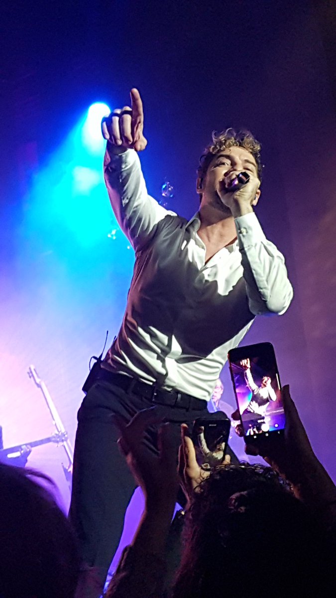 mamenchueli's tweet photo. Un lujazo haberte disfrutado así @davidbisbal !! 😍 Los arreglos son brutalessll! Enhorabuena!! #felicesdehabertetenidoenlaterreta❤ https://t.co/pZLbtHBjK6