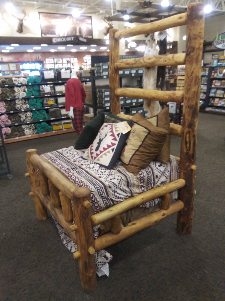 PortlandGuy503's tweet photo. Stopped at @Cabelas and saw the perfect bed for @KevinHart4real maybe @TheRock will by it for his son https://t.co/1i3AuXKdZB