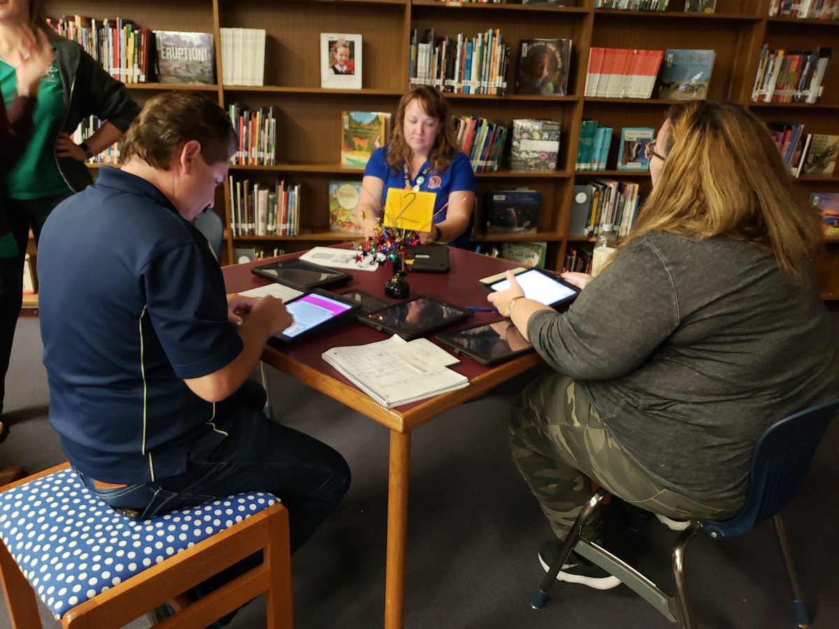 Cahillmomof6's tweet photo. Group 1 for our ERPL training on how to improve house spirit and teacher as well as student buy in. I have heard some fabulous ideas on activities to do and changes we can make. A huge thank you to all those who attended. #ChargerPride #DMSisWhereItsAt  #DMSwhereMagicHappens https://t.co/HX3OW9RCfE