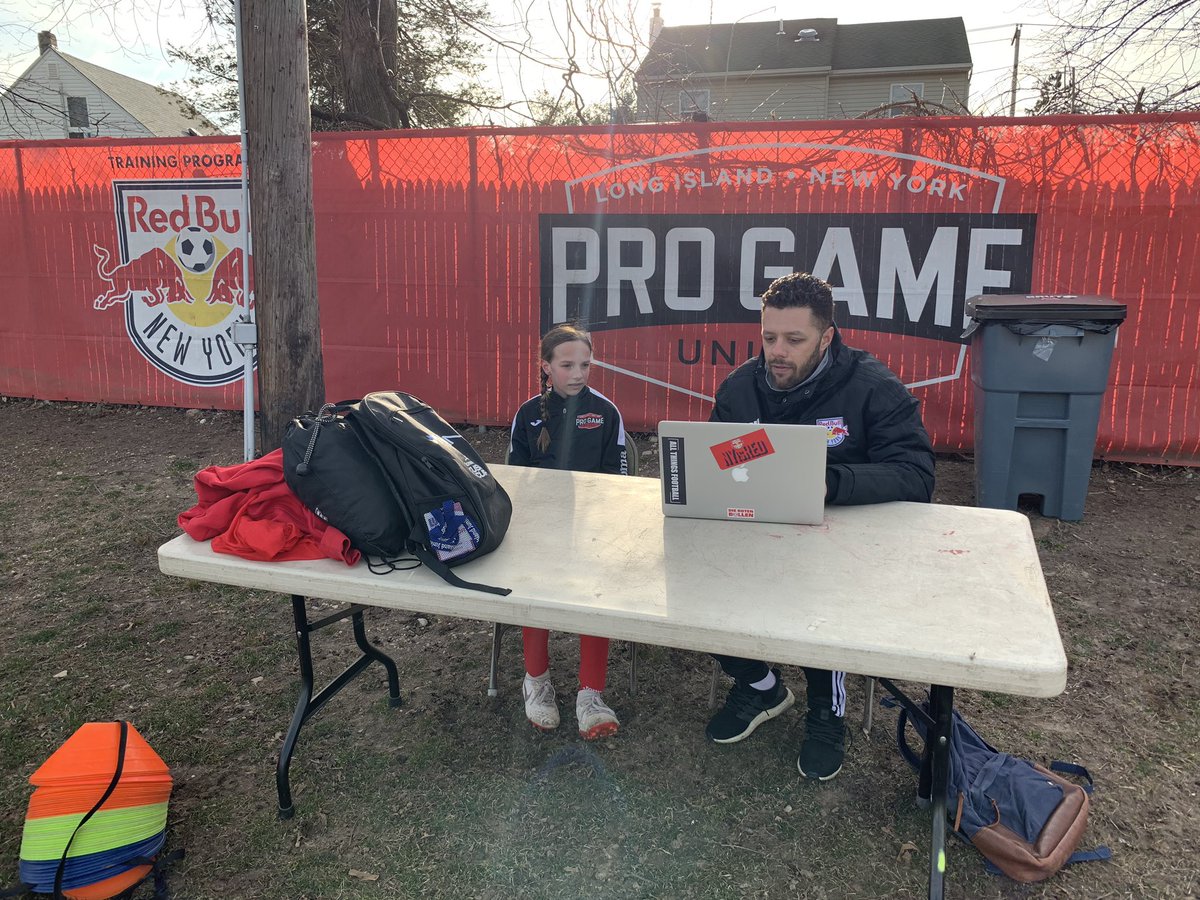 GoaldenGoalNews's tweet photo. Regional Development School  evaluations for @NewYorkRedBulls 
under way! @pgunitedfc are getting evaluated by @RedBullsAcademy trainers! #RBNY https://t.co/BDFcyv2ufP