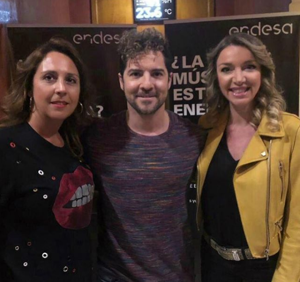 PepiyFernando's tweet photo. amparobarbeta
¿Os suena? @davidbisbal #endesa #tempohappy #teatroolympiavalencia https://t.co/BSYvH49IMT https://t.co/i7QPmbbaMD