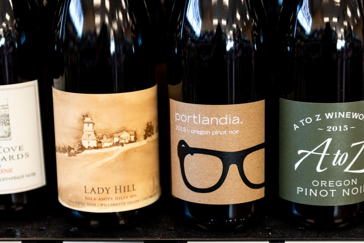 HollywoodBvg's tweet photo. Long Wednesday? Let's wine about it. https://t.co/j3741KzCbZ