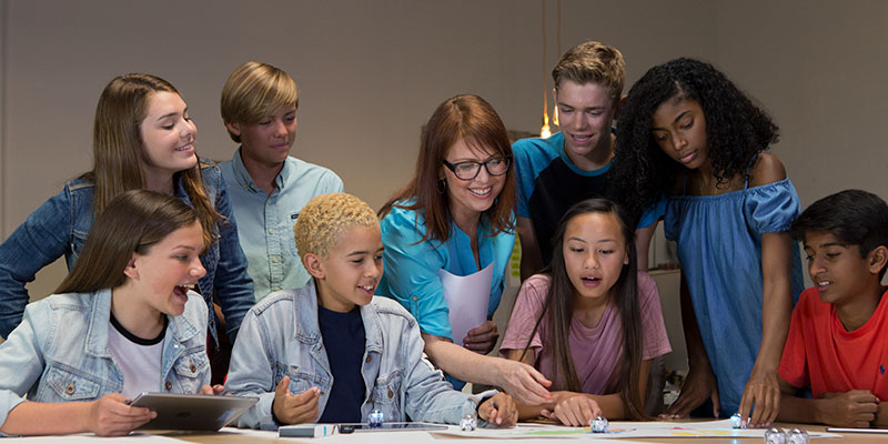 JaimeDonally's tweet photo. Congratulations to an incredibly talented group of women!
Women’s History Month: The Top 30 Female-Identifying Teachers to Follow on Twitter - #OzoBlog @Ozobot
https://t.co/8D7DsQsGya https://t.co/s8YGR4U58n
