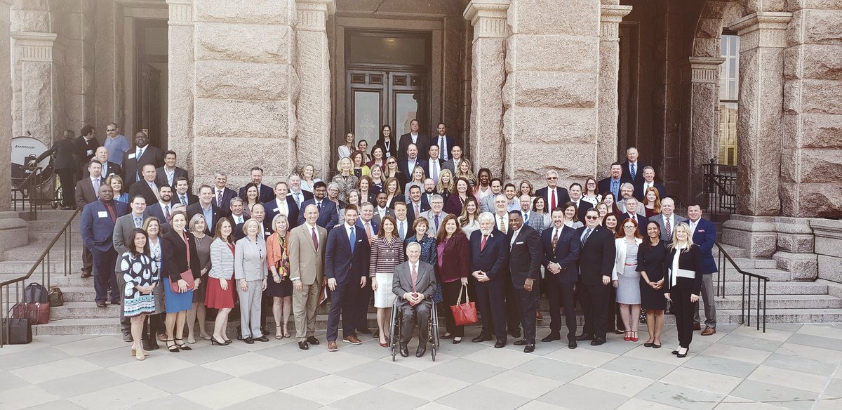 AngelaPaxtonTX's tweet photo. #CollinCountyDays was a major success! Thank you to all these local citizens &amp; leaders who make my job of representing #SD8 such an honor. 
Where country meets cosmopolitan, I will continue to work hard to ensure  we continue to pave the way for our economy in North Tx. #txlege https://t.co/BkMFp2TnJz