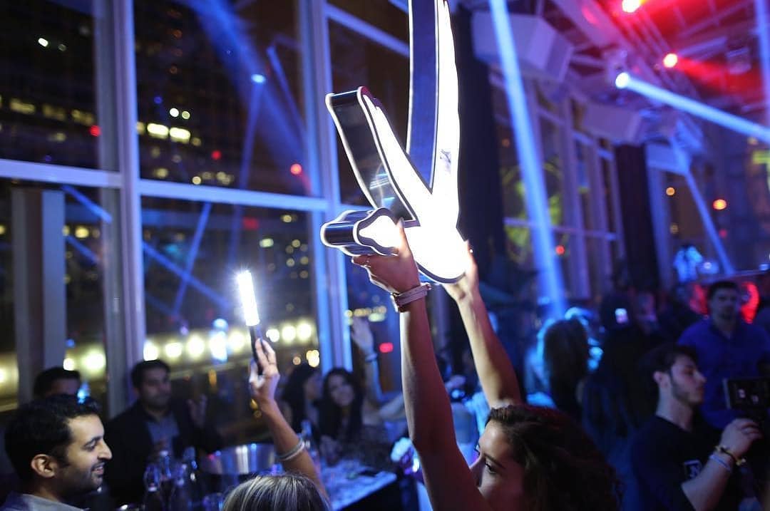 BrianSurreal's tweet photo. #ROOFPresents #chicago #ChicagoBars #ChicagoBarScene #ChicagosBest #chicity #ChicagoClubs #ChicagoClubbing #ChicagoEvents #chicagogram #ChicagoNightClubs #ChicagoNightLife #ChicagoNights #chicagoparty #ChicagoVIP #ChiTown #DrinksInChicago #instachicago… https://t.co/pmnOgV8Vct https://t.co/MqLZhrKtrJ
