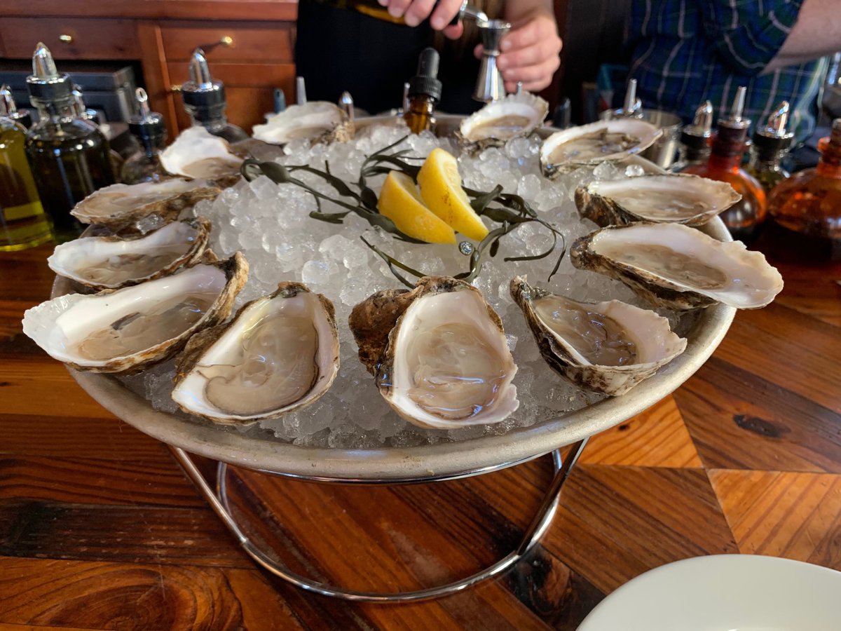 JamesAGagliano's tweet image. Well done, ⁦@kimballhousebar⁩. Well done. Dozen Wild Goose, Narragansett Bay, RI oysters. As they say in my native Georgia, #ItsGreaterInDecatur