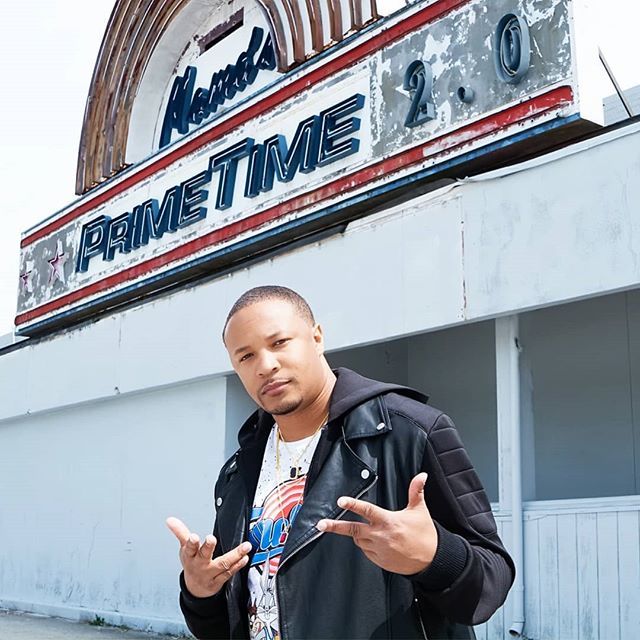JShawofficial's tweet photo. If you know the East Side you definitely know this place behind me ππ₯
.
.
.
.
.
#jshaw #newmusic #artist #hiphop #rap #music # #dj #love #rapper #beats #trap #producer #fashion #follow #like #party #song #rappers #pop #rapmusic #youtube #soundcloud https://t.co/dIrJKwHrdC https://t.co/LAMd1JpgTS