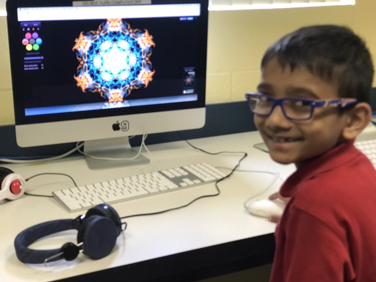 SJDSTXK's tweet photo. WeeTECH -K-3rd graders create amazing digital art work. https://t.co/9PNhT0Pei7