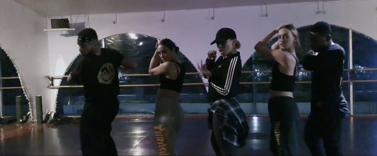 PopCrave's tweet photo. .@DinahJane97 showcases her dance moves in the fun music video for “Retrograde.”

Watch: https://t.co/CyxYcGVHBI https://t.co/MEIAuGascO