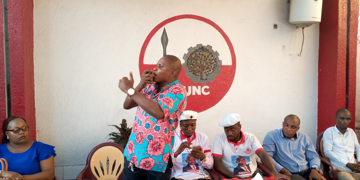 KulimushiGhiofa's tweet photo. La réunion de la cellule de recrutement et implantation du parti dans la ville de Kin. Unc toujours ensemble.
Cach, c'est le changement ! Un nouveau Congo. Merci aux nouveaux adhérentes.@VitalKamerhe1 @uncrdc @actualitecd @MichelMoto1 https://t.co/C4p5NtutKU